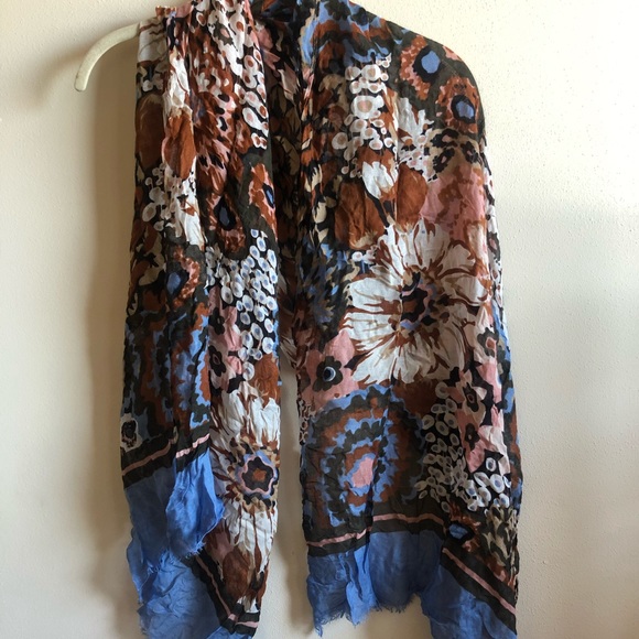 Vera Bradley scarf - Picture 2 of 2